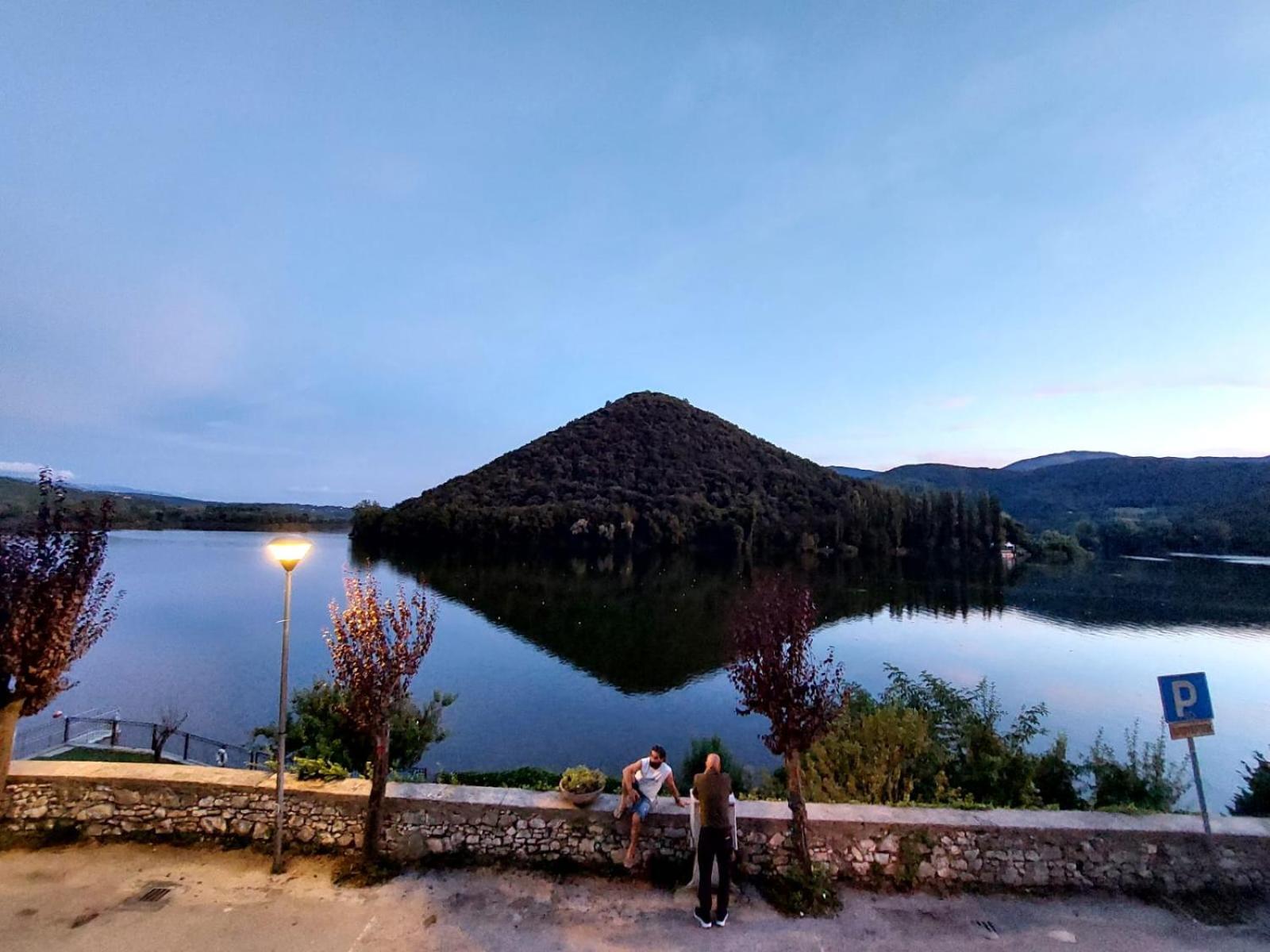 Le Finestre Sul Lago Piediluco Exterior foto
